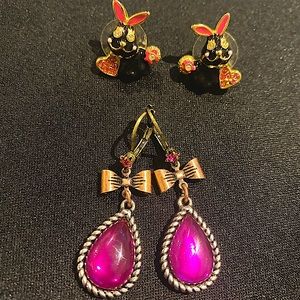 TWO PACK Betsey Johnson Earrings 🐰💕